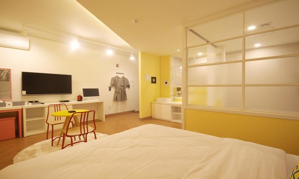 Iksan 4 Seasons Hotel Екстериор снимка