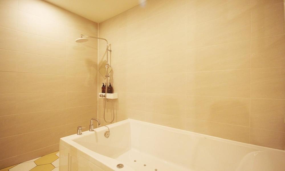 Iksan 4 Seasons Hotel Екстериор снимка